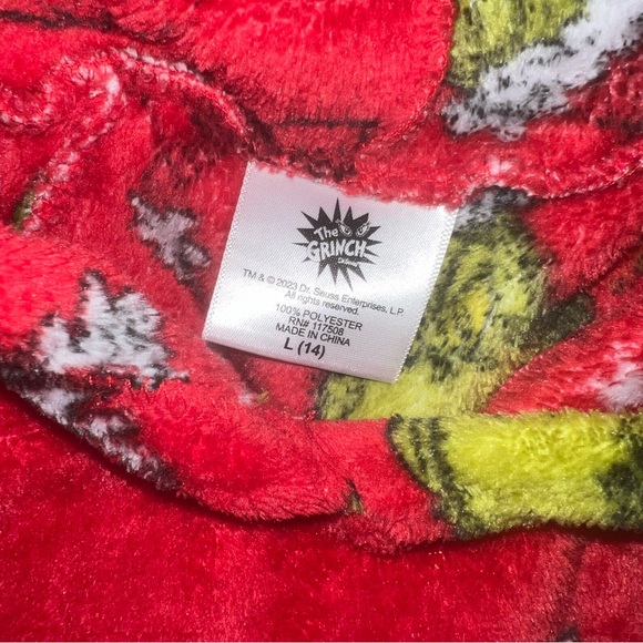 Red Grinch Christmas Hoodie fits more like a 12 tagged 14 soft fuzzy - Picture 3 of 3